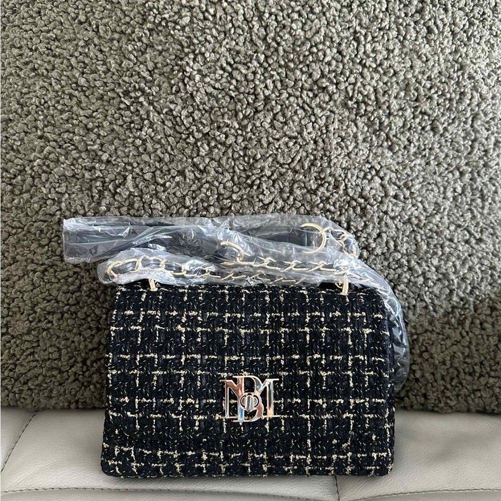 Badgley Mischka Black and Gold Tweed Crossbody Bag